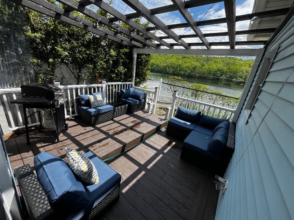 Summer/Shavuos MonroeLakehouse Rental